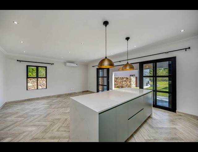 1 BEDROOM PROPERTY TO RENT IN CHARTWELL A.H.